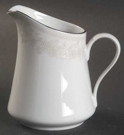 Chantilly Creamer