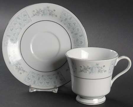 Chateau Footed Cup & Saucer Set