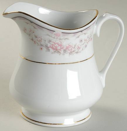 Donna (Gold Verge) Creamer