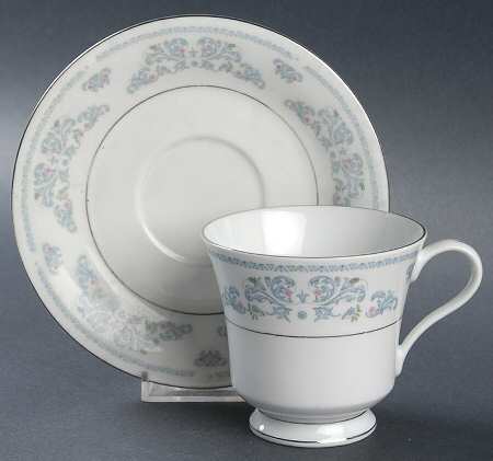 Dorchester Footed Cup & Saucer Set