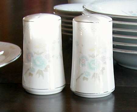 Rapture Salt & Pepper Set