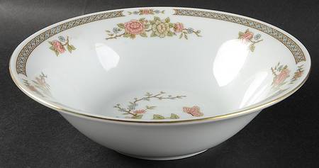 Serenade 9" Round Vegetable Bowl