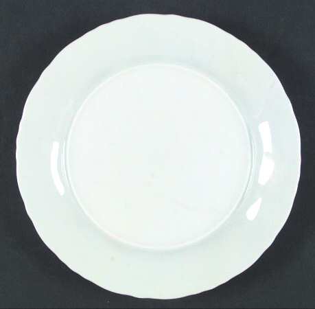 Classic Wave Salad Plate by Lindt-Stymeist