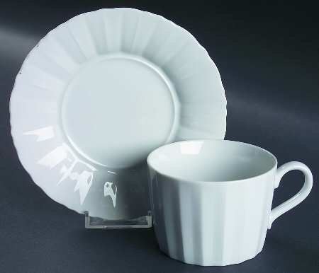 Starburst Flat Cup & Saucer Set