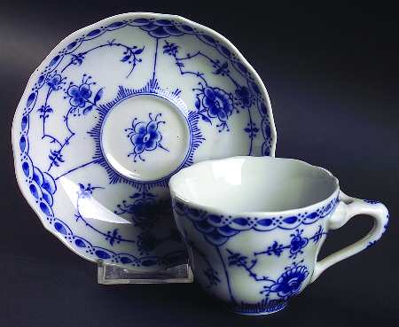 Blue Fjord (Scalloped) Flat Cup & Saucer Set