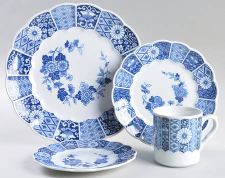 Blue Imari (L & M) 4 Piece Place Setting