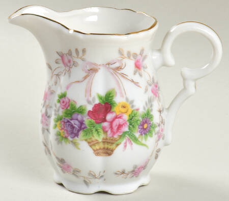 Bristol Gardens Creamer