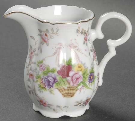 Bristol Gardens Mini Creamer