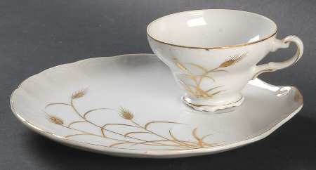 Golden Wheat Snack Plate & Cup Set