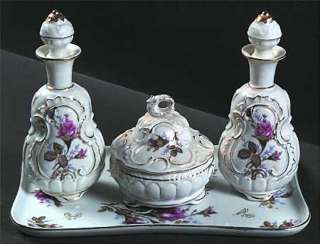 Pompadour Rose (Gold Trim) (4 Piece) Dresser Set
