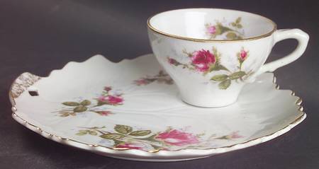 Pompadour Rose (Gold Trim) Snack Plate & Cup Set