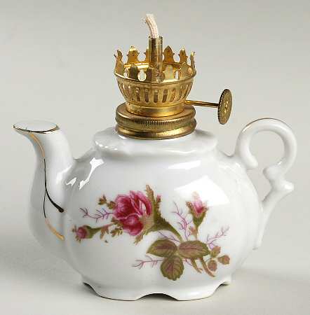 Pompadour Rose (Gold Trim) Oil Lamp No Globe