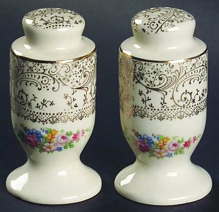 Parisian Center Salt & Pepper Set