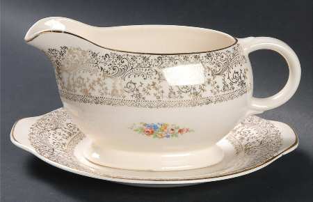 Parisian Center Gravy Boat & Underplate/Relish