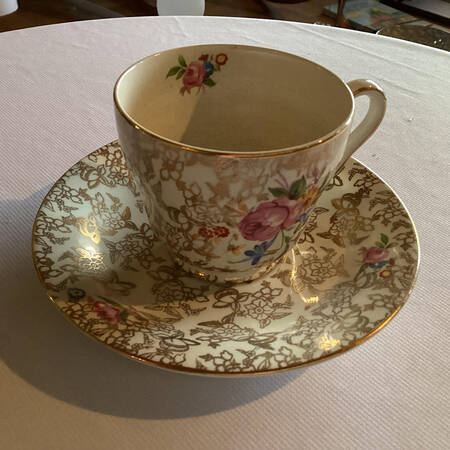2528 Flat Cup & Saucer Set
