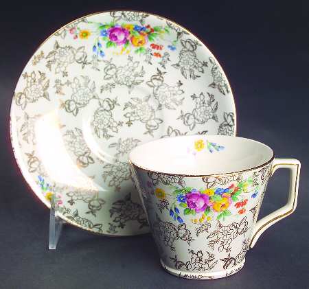 2528 Flat Cup & Saucer Set
