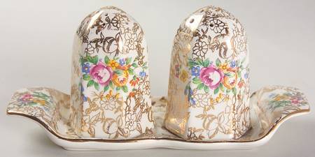 2528 (3 Pc) Salt & Pepper Tray Set