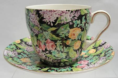 Black Beauty Footed Cup & Saucer Set