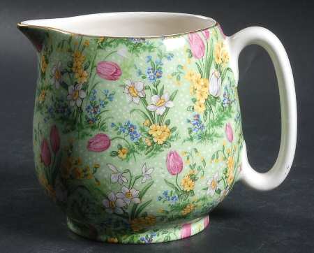 Green Tulip 16 Oz Jug