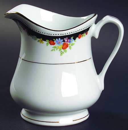 Bennington Creamer by Lynn's China