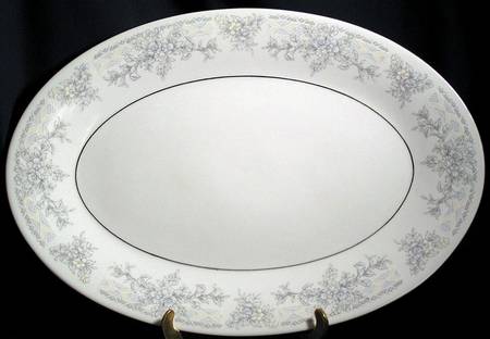 Olivia 10" Oval Serving Platter