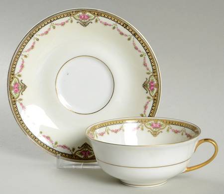 LNT25 Flat Cup & Saucer Set