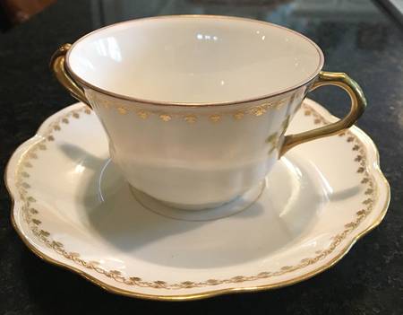 LNT48 Flat Bouillon Cup & Saucer
