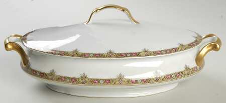 LNT55 Oval Covered Vegetable