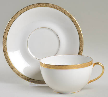 LNT7 Flat Cup & Saucer Set
