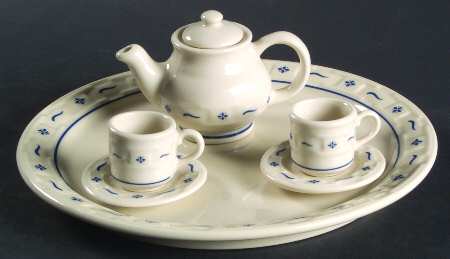 Woven Traditions Classic Blue 7 Piece Miniature Tea Set