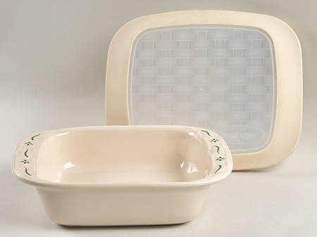 Woven Traditions Heritage Green 11" Square Baker & Plastic Lid