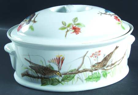 LOL2 2 Quart Oval Covered Casserole