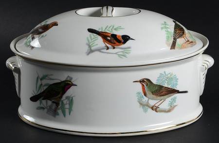 LOL4 2.5 Quart Oval Covered Casserole