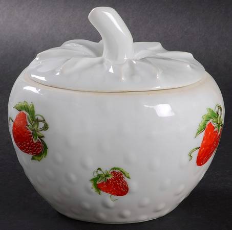 Strawberry Sugar Bowl & Lid