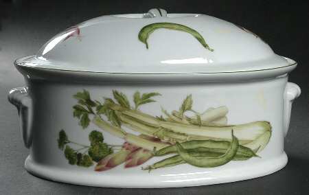 Vegetables 3 Quart Oval Covered Casserole