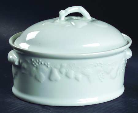 Vouvray 1 Quart Oval Covered Casserole