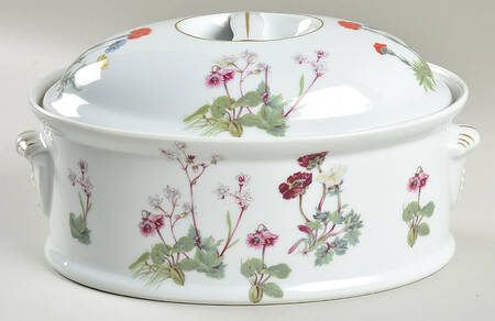 Wild Flower 2 Quart Oval Covered Casserole