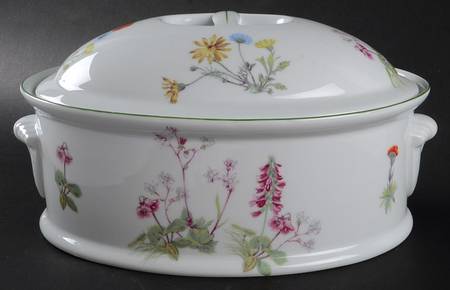 Wild Flower 2.5 Quart Oval Covered Casserole