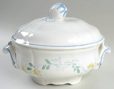 Mediterranean Round Covered Vegetable