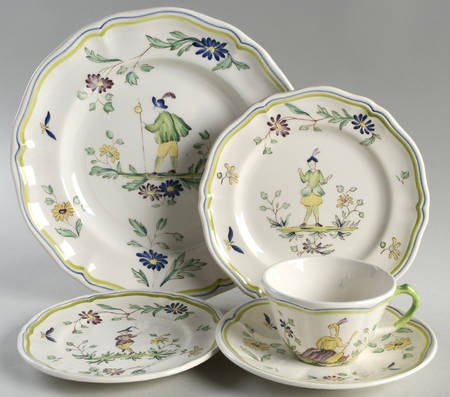 Moustiers 5 Piece Place Setting