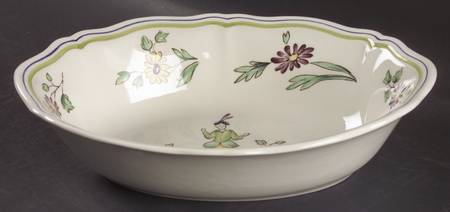 Moustiers 9" Oval Vegetable Bowl