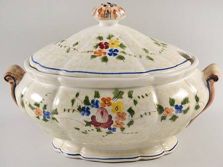 Nemours Tureen & Lid