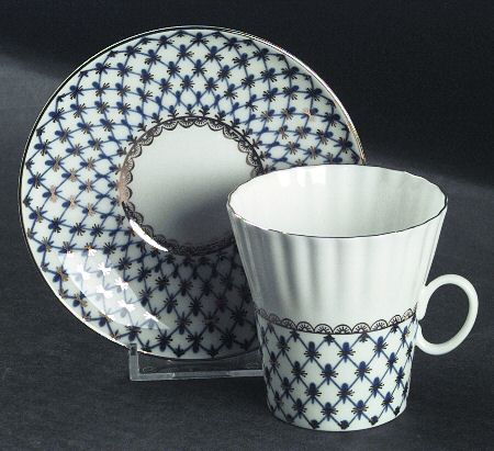 Cobalt Net Dandelion Flat Cup & Saucer Set