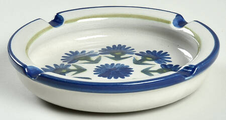 Bachelor Button 8" Ashtray