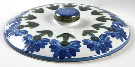 Bachelor Button Lid for 3 Quart Round Casserole