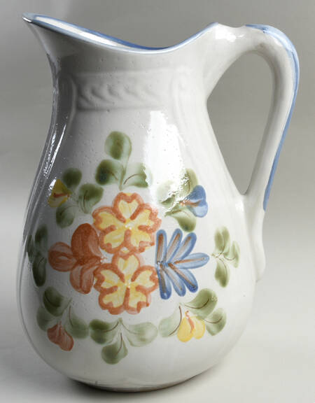 Country Flower Blue 160 Oz Pitcher