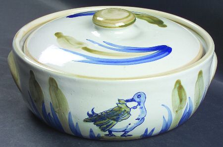 Flying Duck 2 Qt Round Covered Casserole