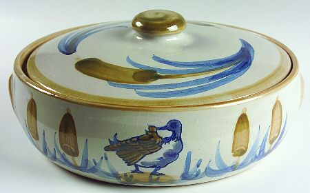 Flying Duck 2 Quart Oval Covered Casserole