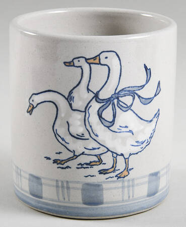 Gaggle of Geese Small Canister No Lid
