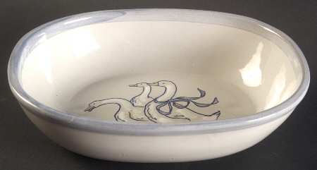 Gaggle of Geese 8" Oval Baker
